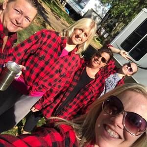 Meet your Posher, Elyse